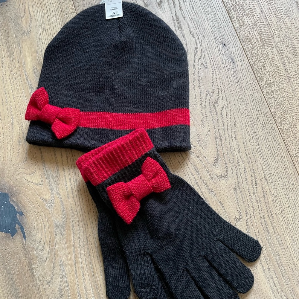 2 piece bow glove and beanie hat set